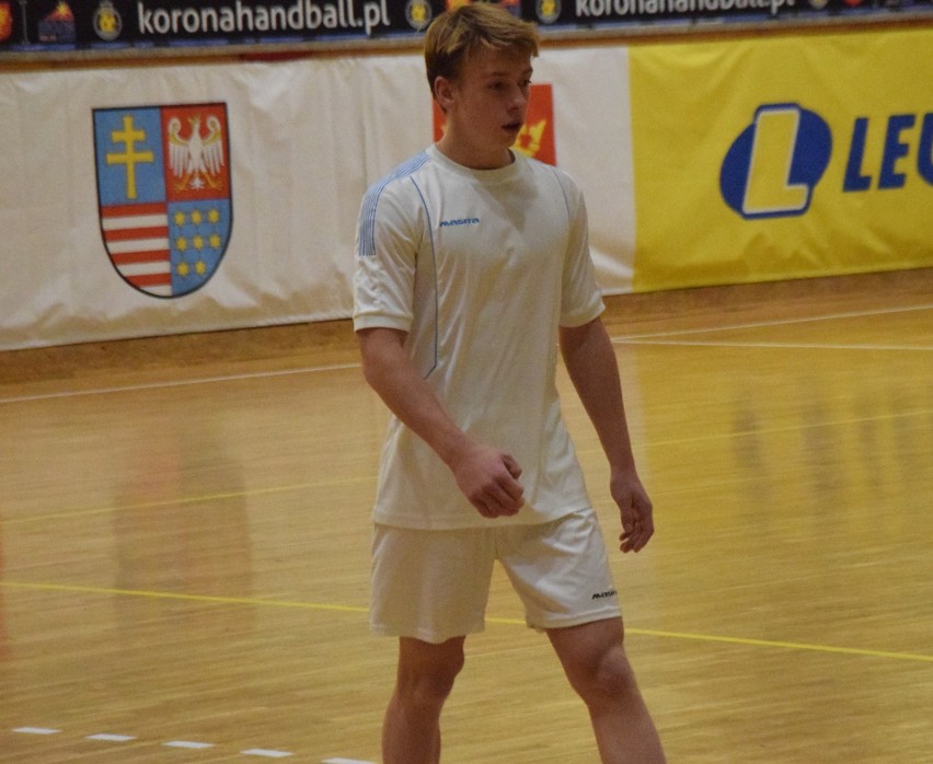 Świętokrzyski Parafialny Klub Sportowy Rodzina Kielce zorganizował turniej piłkarski. Wygrał Igloopol Dębica (ZDJĘCIA)