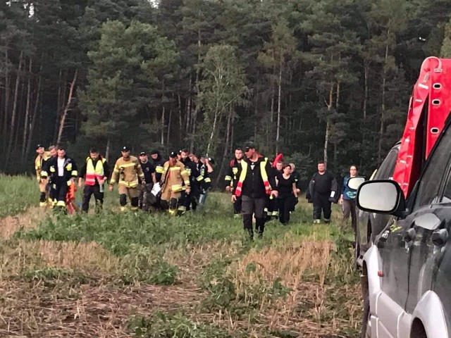 We wtorek, 8 września 80-latek zasłabł podczas grzybobrania w lesie pod Kaliszem. Kontakt z mężczyzną urwał się po tym, jak zadzwonił do rodziny i przekazał, że zaraz umrze pod amboną. Mężczyznę uratowała grupa Szukamy i Ratujemy