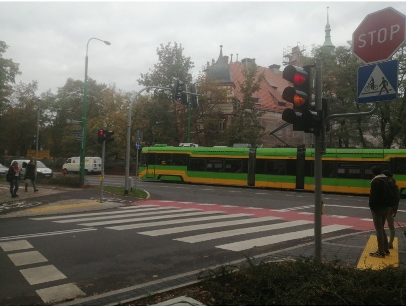 Sygnalizacja jest w tym miejscu bardzo potrzebna: trudno...