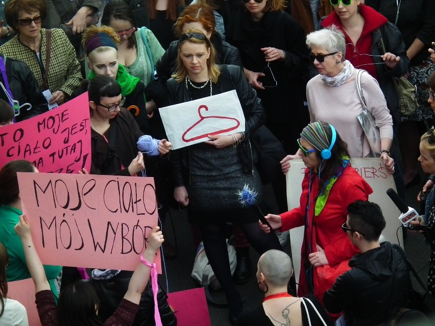 Poznań: Protest przeciw całkowitemu zakazowi aborcji