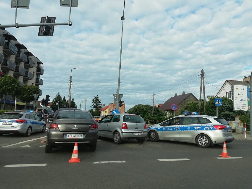 W wyniku wypadku ranny został kierowca volkswagena polo na...