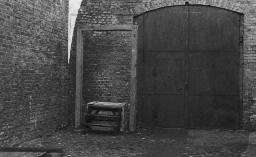 Szubienica znajdująca się na terenie więzienia. Rok 1933.