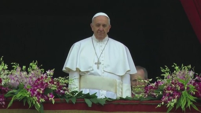 Wielkanocne orędzie papieża Franciszka. Zaapelował o pokój w Iraku i Syrii i na Ukrainie