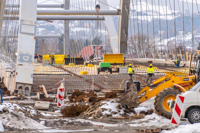 Nowy Sącz. Wyburzono ostanie elementy starego mostu Heleńskiego