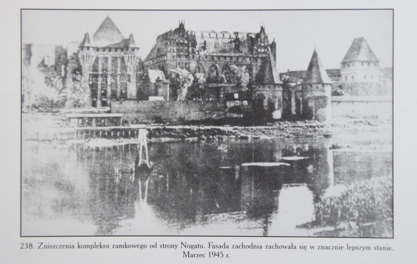 Zniszczony zamek w Malborku i miasto w 1945 roku. Wspomnienia "93 mieszkańca miasta". Cenne świadectwo historii [zdjęcia, wideo]