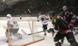 Hokej: GKS Tychy - Ciarko Sanok 5:1 [NA ŻYWO, RELACJA LIVE] Lodowisko za małe, żeby pomieści kibiców