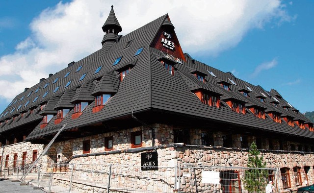 Remont budynku przy ul. Zaruskiego dobiega końca. Niedługo ruszy tam nowy trzygwiazdkowy hotel. Ma to być miejsce z basenem i centrum spa. Można przypuszczać, że nocleg nie będzie tani