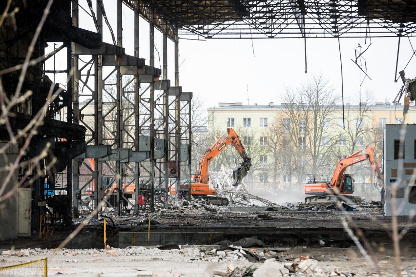 Znikają definitywnie zakłady Makrum na Osiedlu Leśnym....