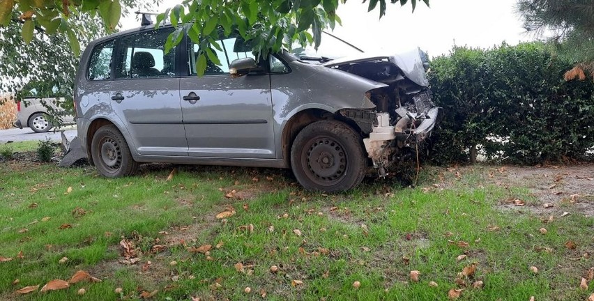 Z ustaleń policji wynika, że kierujący peugeotem nie ustąpił...