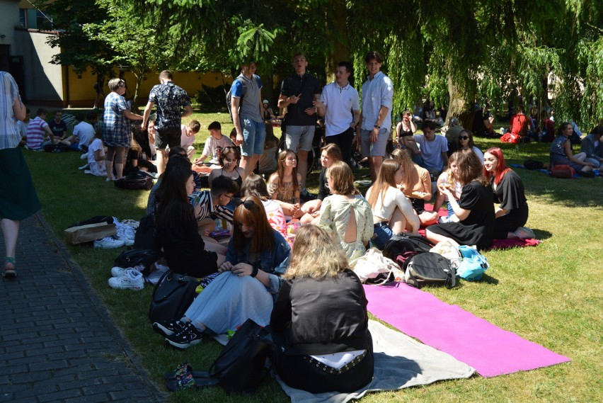 Ostrołęka. Piknik integracyjny w I LO im. Gen. Józefa Bema. Zdjęcia, wideo