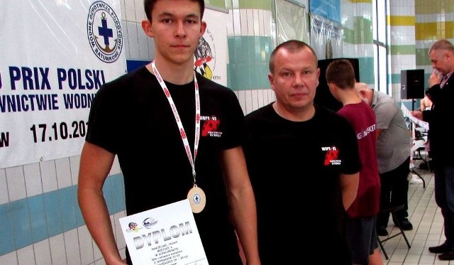 Hubert Nakielski z trenerem Dariuszem Małkowskim