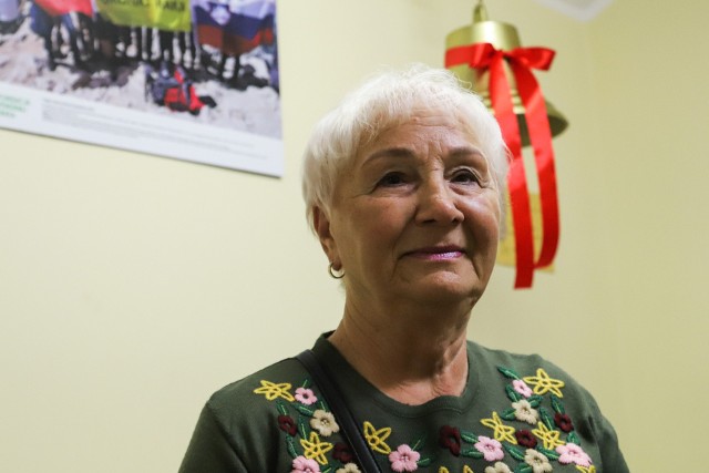Krystyna Muszyńska, emerytowana pielęgniarka, obwieściła światu, że wygrała walkę z nowotworem.
