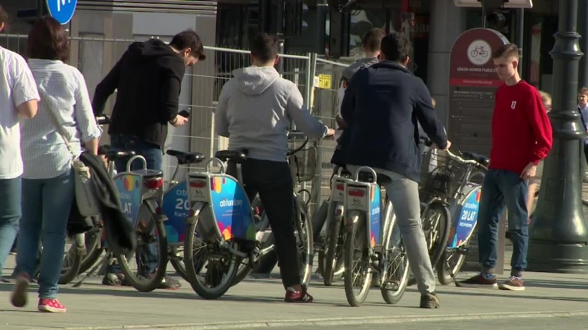 Jazda na rowerze to przyjemność, ale o bezpieczeństwie...