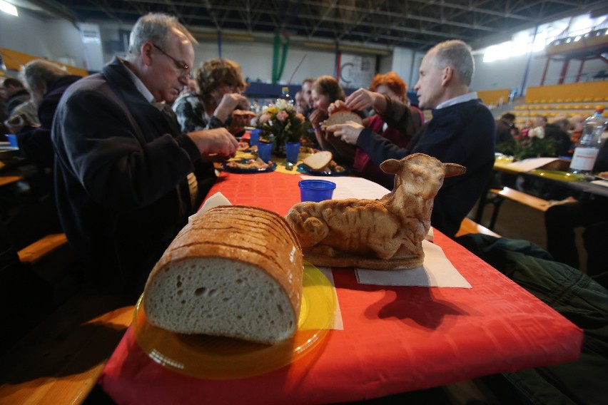 Śniadanie wielkanocne dla samotnych w Chorzowie