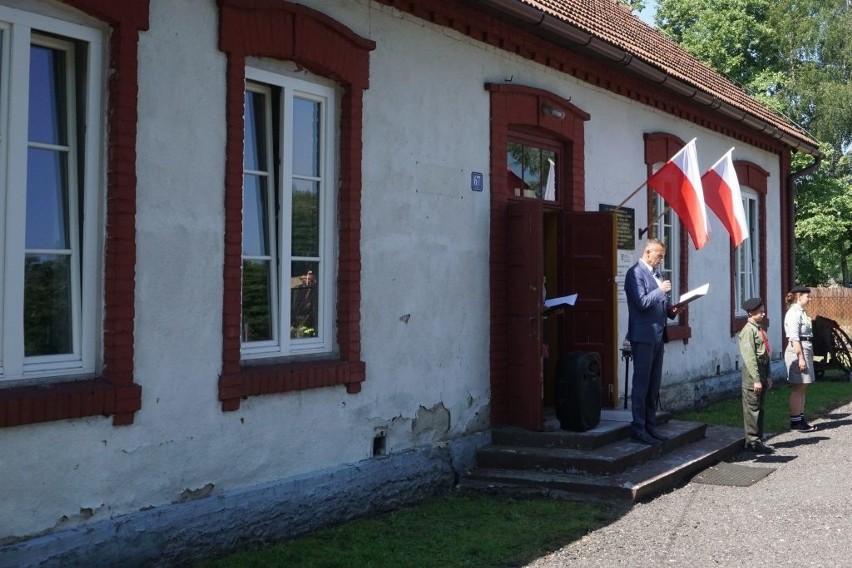 Brzeszcze. Uczcili pamięć więźniarek z karnej kompanii kobiet w niemieckim obozie Auschwitz-Birkenau [ZDJĘCIA]