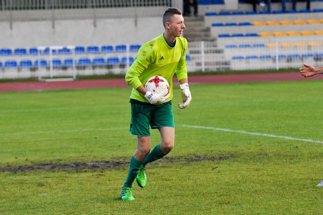 Adrian Dorosławski obronił rzut karny jeszcze przy stanie 0-0.