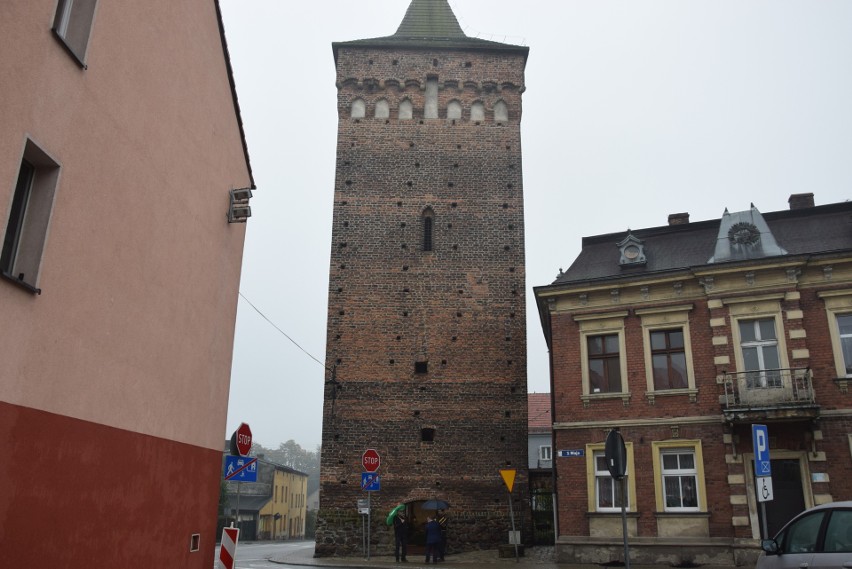 Wieża Kijów albo Wieża Prudnicka nową turystyczną atakcją Białej. Przerobili więzienie na wieżę widokową. Jak jest w środku?