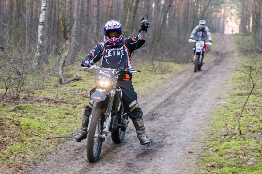 A w bydgoskich lasach - pełna rura! Policja zapowiada akcje wobec motocrossowców