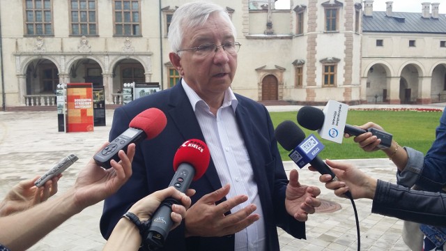 Poseł Krzysztof Lipiec uważa, że samorząd województwa powinien zaangażować się w działania na rzecz restauracji zabytków Wiślicy.