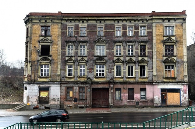 Przez złomiarzy wyburzą budynek przy Chorzowskiej 9 w Bytomiu