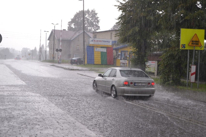 Nawałnica w Wodzisławiu, Rydułtowach i Raciborzu. Strażacy...