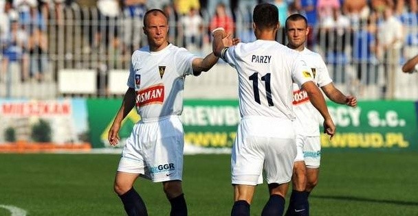 Olgierd Moskalewicz (z lewej) strzelił dziś dla Pogoni Szczecin gola.
