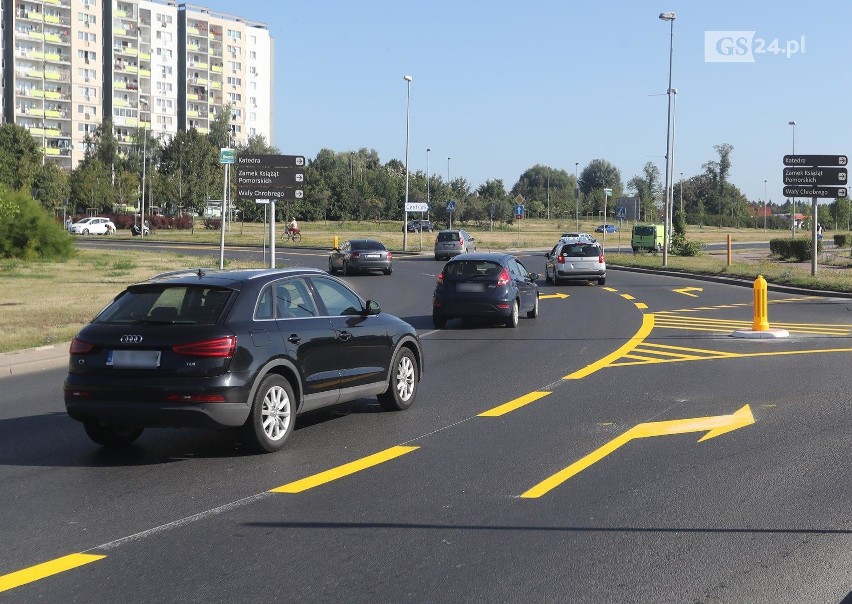 Nowe "półturbinowe" rondo w Szczecinie sprawdza się. Gorzej z kierowcami