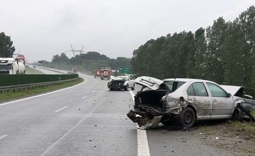 Powiat puławski: Wypadek na drodze S12. Zablokowana droga do Lublina. Są wyznaczone objazdy