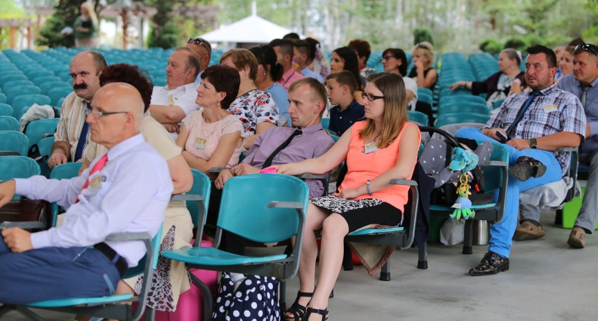 Kongres Świadków Jehowy w Sosnowcu, dzień drugi, 18 sierpnia...