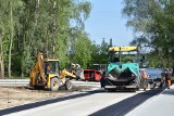 Trwa budowa dróg dojazdowych do przyszłej przeprawy promowej na Wiśle, która połączy Solec Kujawski z Czarnowem [zdjęcia]