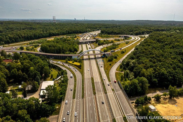 W 2027 roku kończy się koncesja spółki Stalexport Autostrada Małopolska na eksploatację i utrzymanie odcinka autostrady A4 pomiędzy węzłami Katowice Murckowska i Balice. GDDKiA przygotowuje się do ogłoszenia przetargu na opracowanie dokumentacji niezbędnej do przebudowy i rozbudowy tego odcinka. Minister Infrastruktury Andrzej Adamczyk podpisał Programy Inwestycji, pozwalające na sfinansowanie prac na odcinku pomiędzy węzłami Murckowska i Balice I.