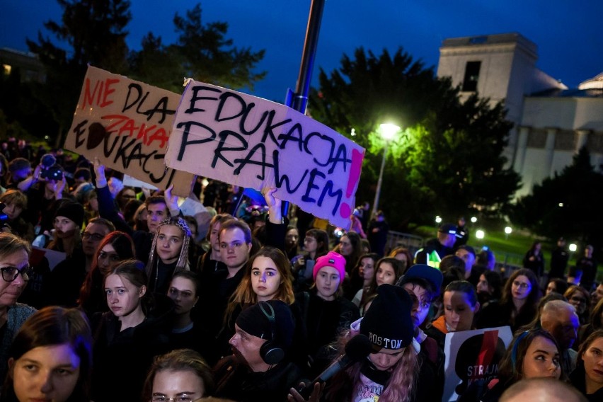 Warszawa: Manifa i Strajk Kobiet 2020. Uczestniczki będą domagać się wolnego dostępu do aborcji i edukacji seksualnej