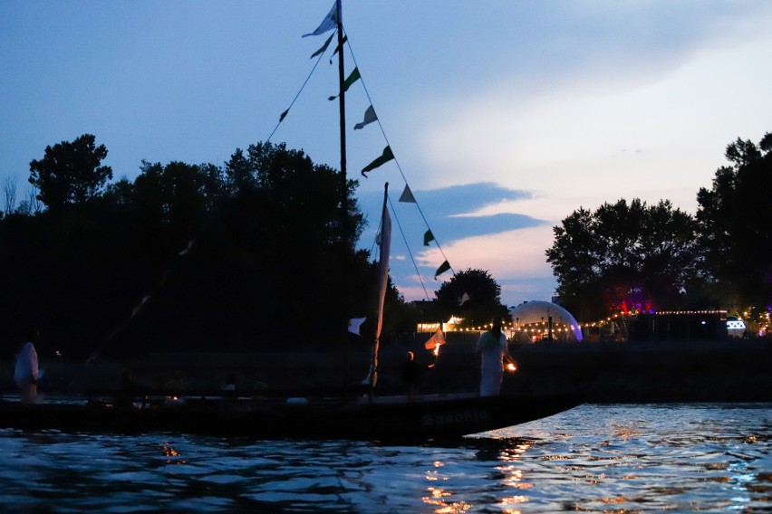 Wielki Finał Festiwalu Wisły w Toruniu. Parada łodzi i statków uświetniła Bulwar Filadelfijski!