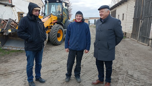 Cezary Grzegórski z Brzeźna, gm. Koneck zajął II miejsce w konkursie Rolnik Roku 2022, w kategorii gospodarstw do 100 ha. Zdobył także tytuł - Innowacyjny Rolnik.
