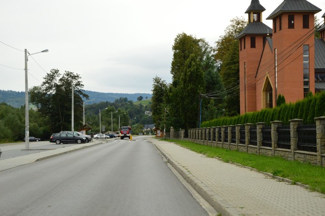 Droga powiatowa 1685 Pcim-Tokarnia-Jordanów. W planach jest remont trzech odcinków tej drogi