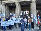 Mieszkańcy Ujeściska protestowali przed Prokuraturą Okręgową w Gdańsku 4.06.2020. Domagali się konsekwencji wobec poprzednich zarządów