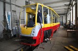 W łódzkim MPK ze starych tramwajów robią nowe (galeria zdjęć, wideo)