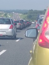 Wypadek na A4 w kierunku Krakowa. Dwie osoby ranne