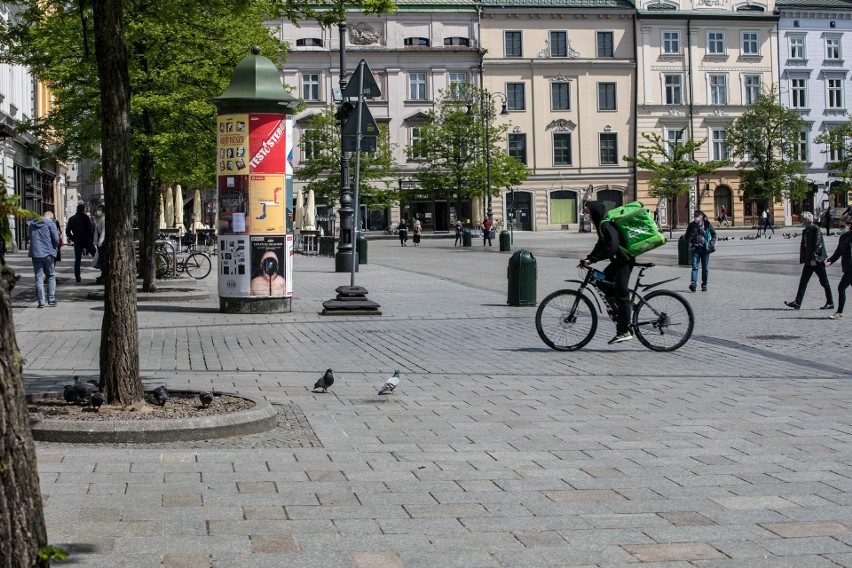 Obwarzanki wróciły do centrum Krakowa z nową ceną. Teraz kosztują niemal tyle co bochenek chleba [8.05.]