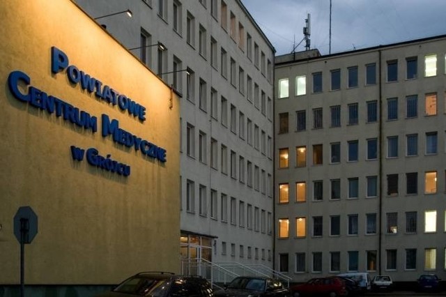 Powiatowe Centrum Medyczne w Grójcu posiada miejsca, gdzie trafią pacjenci z podejrzeniem zakażenia koronawirusem.