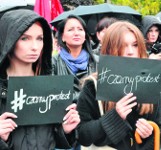 Czarny protest: W Katowicach i woj. śląskim kobiety powiedziały „nie” CZARNY PONIEDZIAŁEK