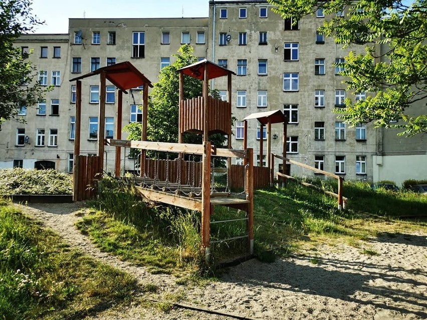 Niebezpieczne, zapuszczone, zaniedbane. Place zabaw i podwórka we Wrocławiu