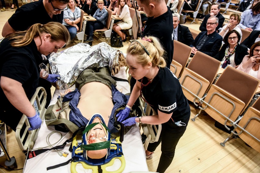 Poznańscy studenci ratowali najważniejszą osobę w kraju