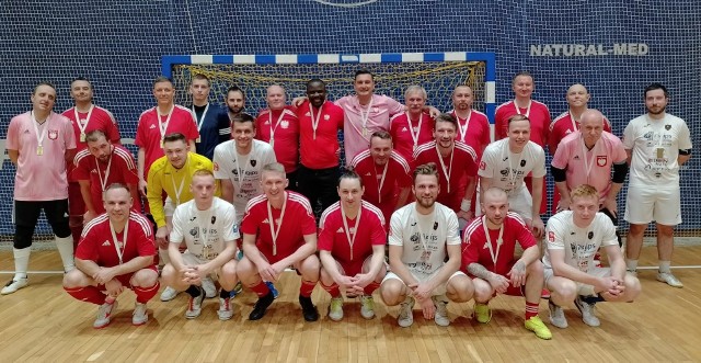 We wtorek, 2 kwietnia, w hali Miejskiego Ośrodka Sportu i Rekreacji przy ulicy Krakowskiej 72 w Kielcach odbył się turniej pod nazwą "Dzień papieski z futsalem".