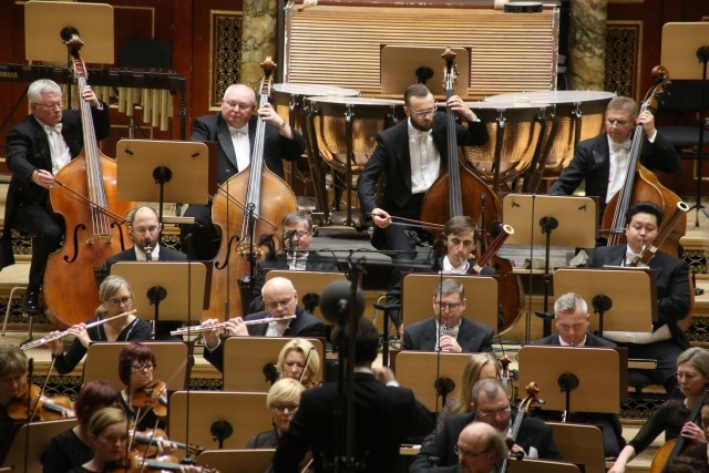 Orkiestrą Filharmonii Poznańskiej dyrygował Łukasz Borowicz