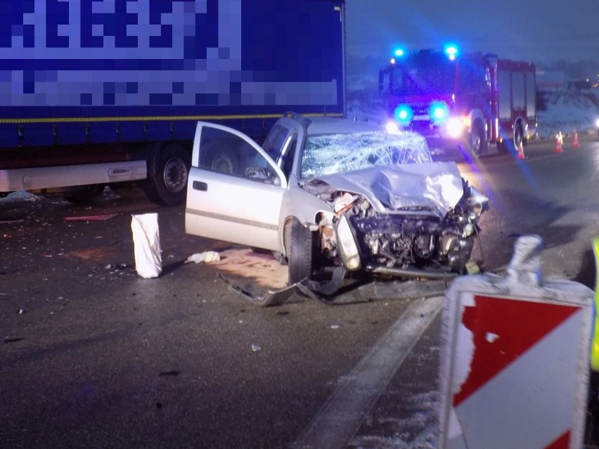 Wodzisław. Trzy osoby ranne w wypadku na krajowej "siódemce" 