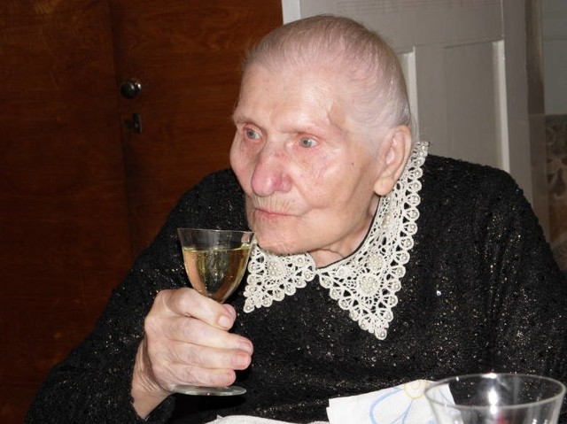Pani Konstancja ze Żnina wita nowy rok kończąc 103 lata.
