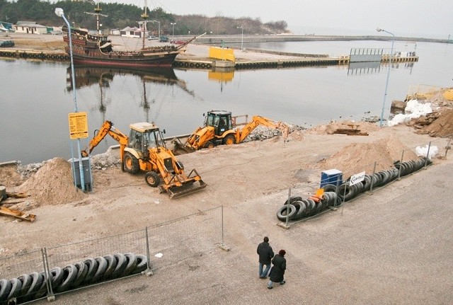 Przebudowa nabrzeży w Ustce trwa od jesieni 2011 roku.