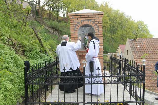 Kaplica św. Rocha w Chełmnie została odbudowana i poświęcona, a teren wokół niej odrestaurowany