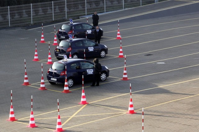 Samochody marki Reanult Clio zastąpią wkrótce auta Toyota Yaris